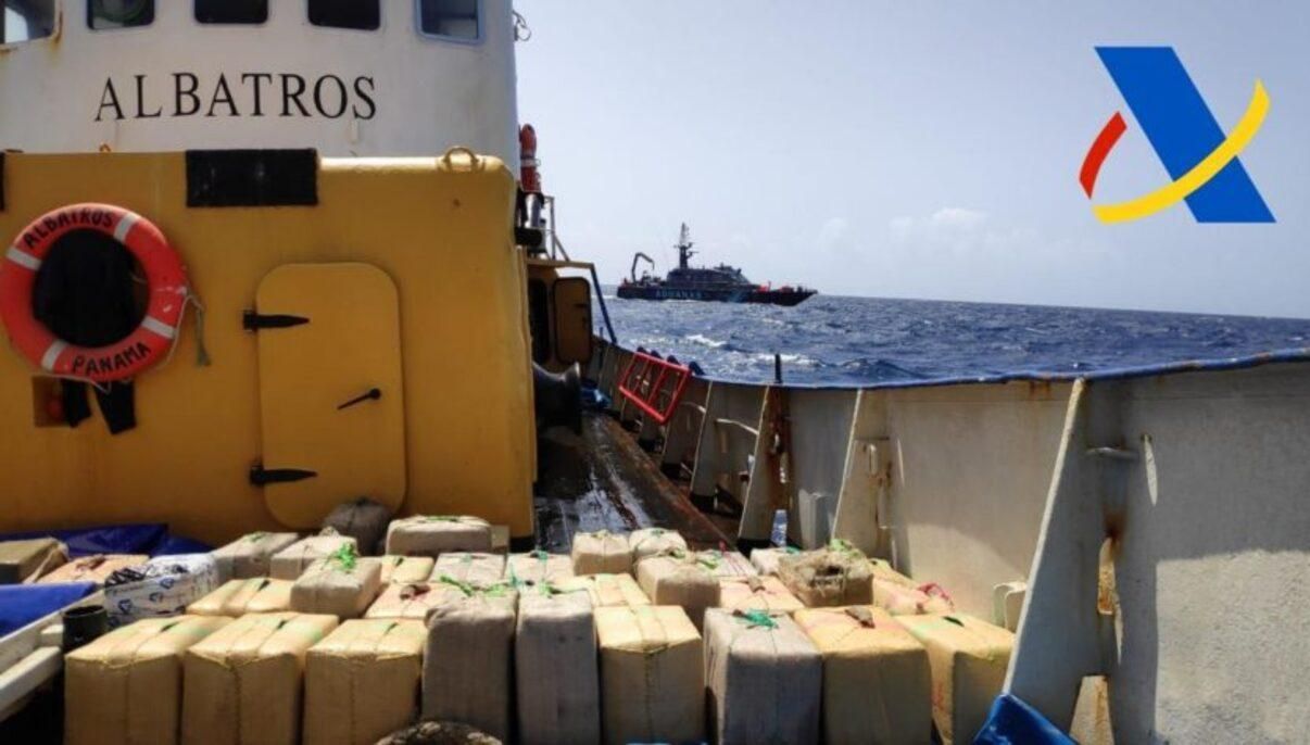 В Испании задержали украинских моряков: на судне обнаружили наркотики