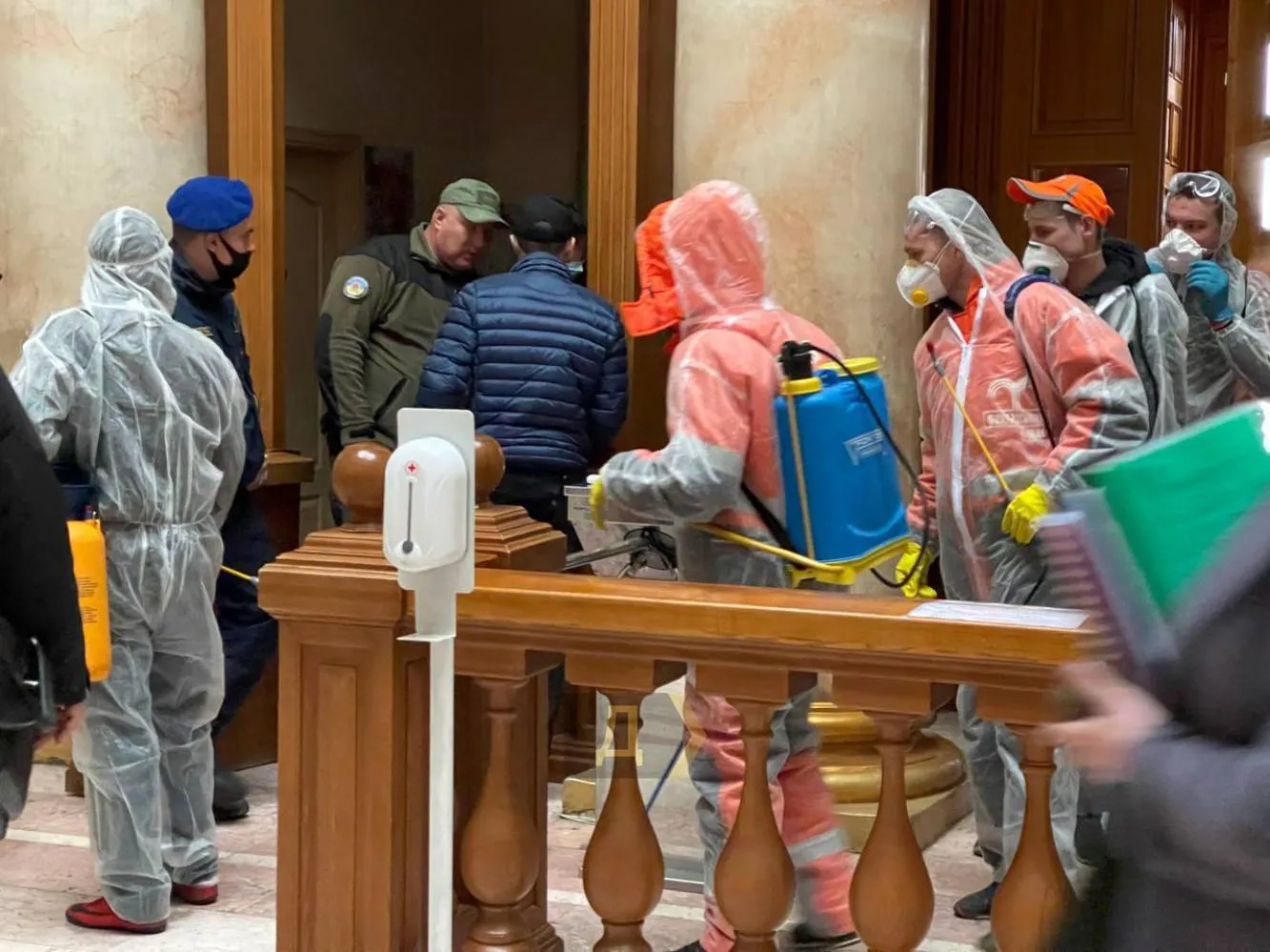 В Одесіькій мерії проводять дезінфекцію В Одесіькій мерії проводять дезінфекцію