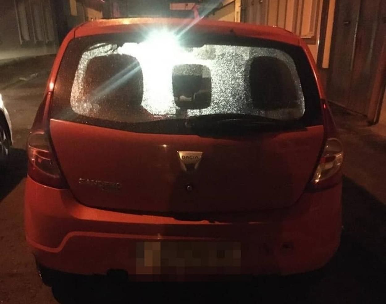 Пьяный львовский таксист ездил с водительским удостоверением отца, который умер 12 лет назад: фото Пьяный львовский таксист ездил с водительским удостоверением отца, который умер 12 лет назад: фото