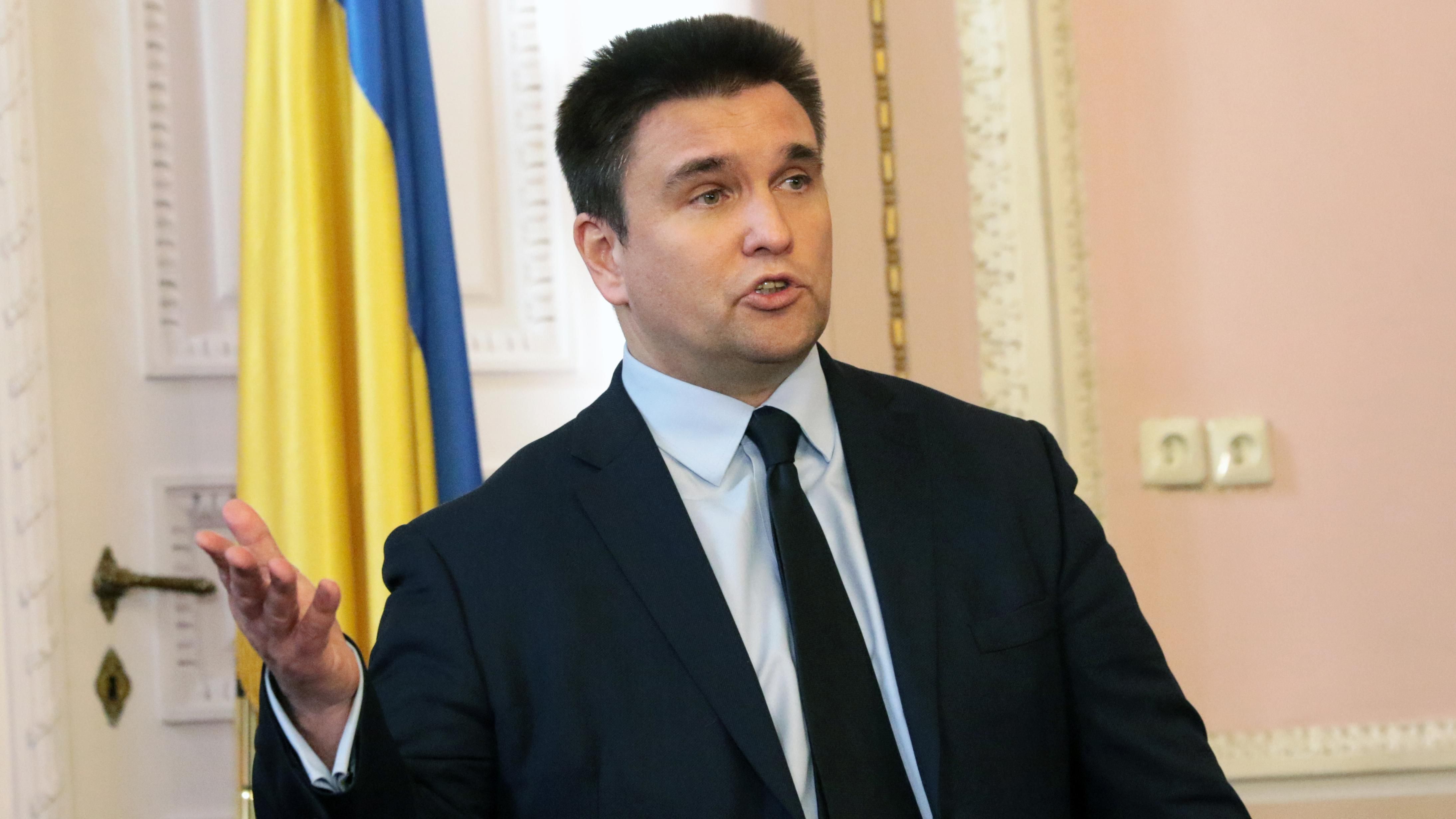 Климкин: Чрезвычайное положение, которое ввел Байден, позволяет отправить войска США в Украину