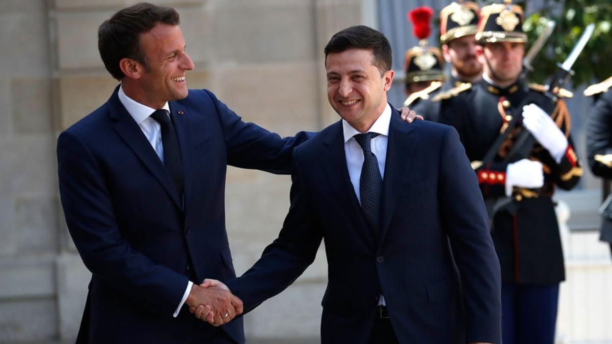 Зеленський про нормандський формат: Штучне дихання може зробити Макрон Зеленський про нормандський формат: Штучне дихання може зробити Макрон