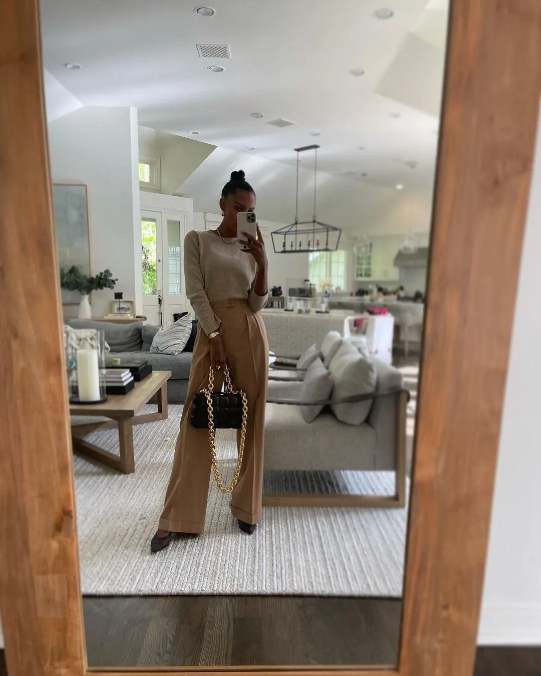 Жасмін Тукс Жасмін Тукс