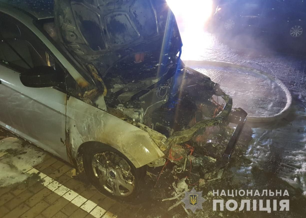 На Волині журналістці підпалили автомобіль На Волині журналістці підпалили автомобіль
