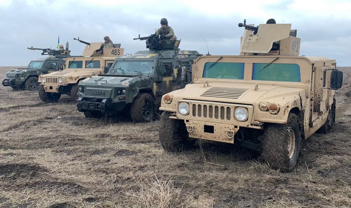 Пограничники проводят обучение в Донецкой области: фото, видео