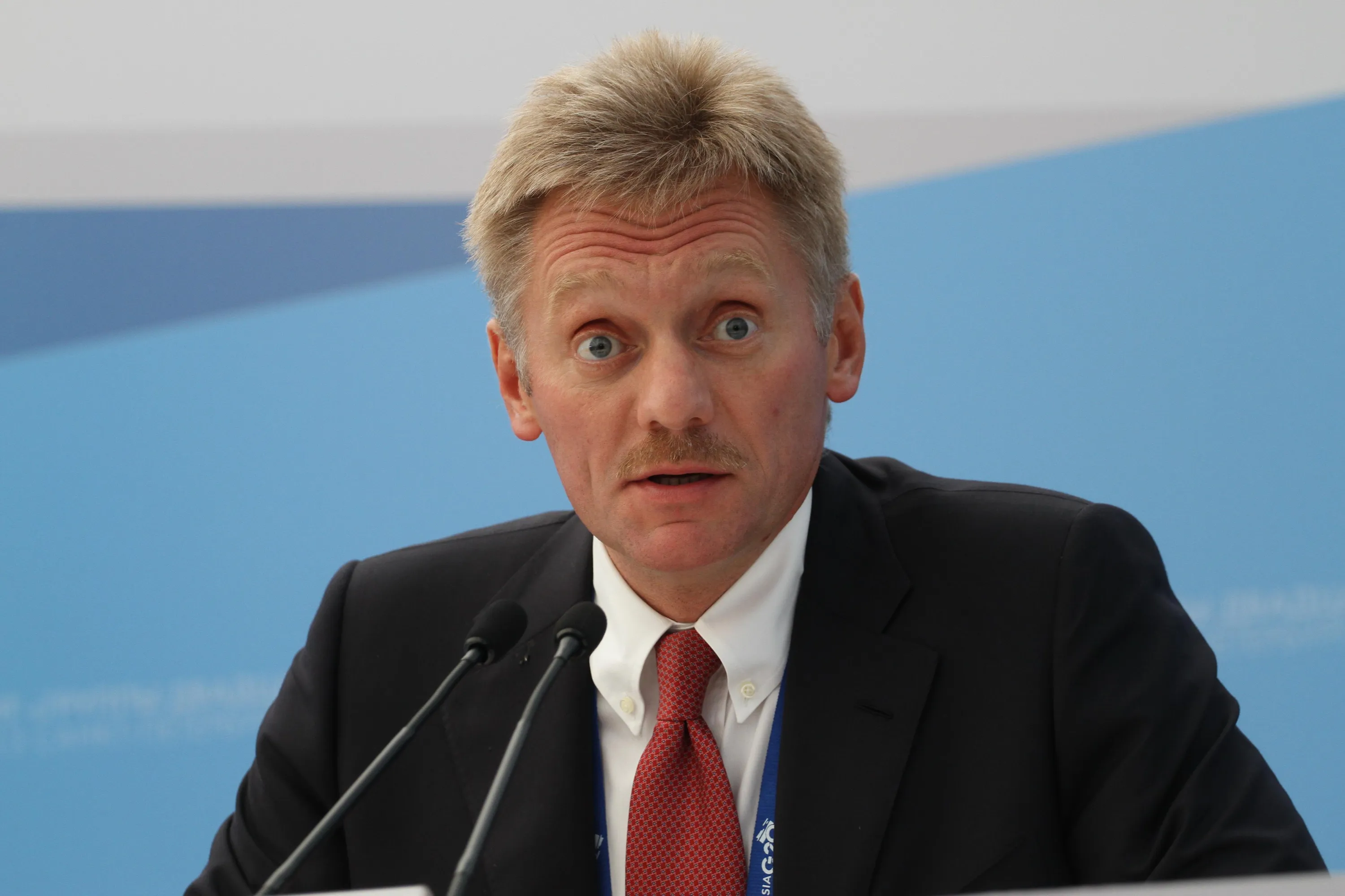 Дмитро Пєсков