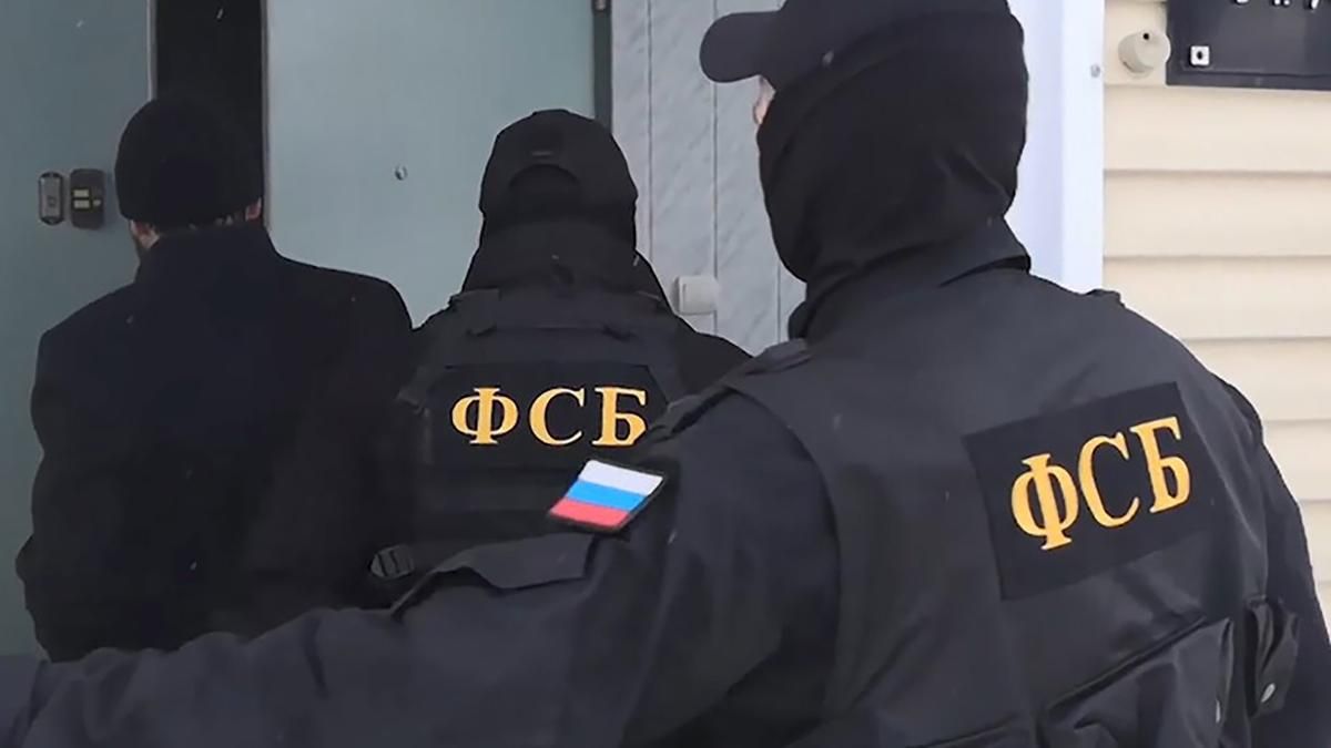 ФСБ затримала 16 квітня 2021 українського консула Сосонюка