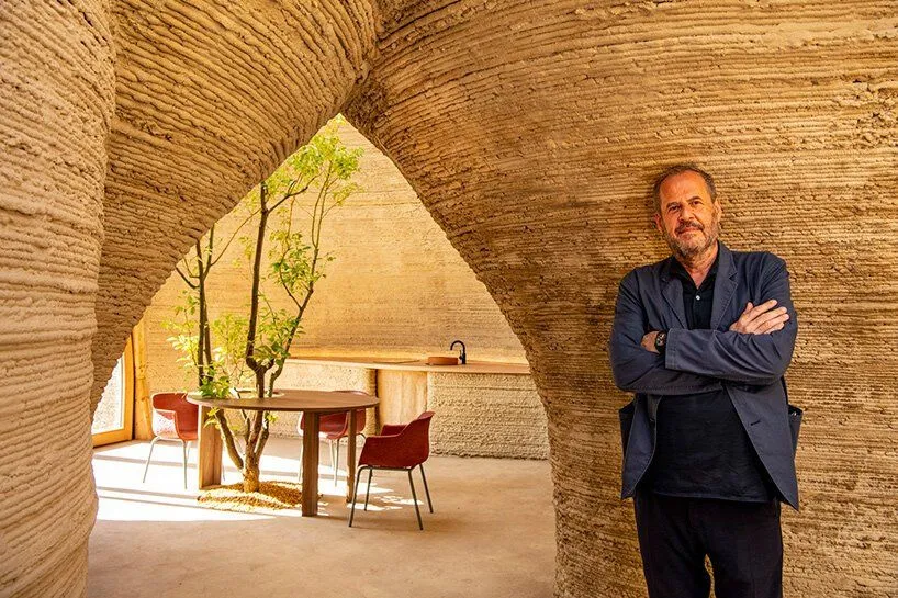 будинок з глини надрукований на 3д принтері будинок з глини надрукований на 3д принтері