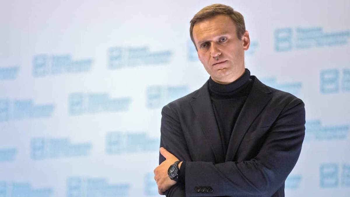 У Росії депутати з регіонів вимагають допомоги медиків для Навального 