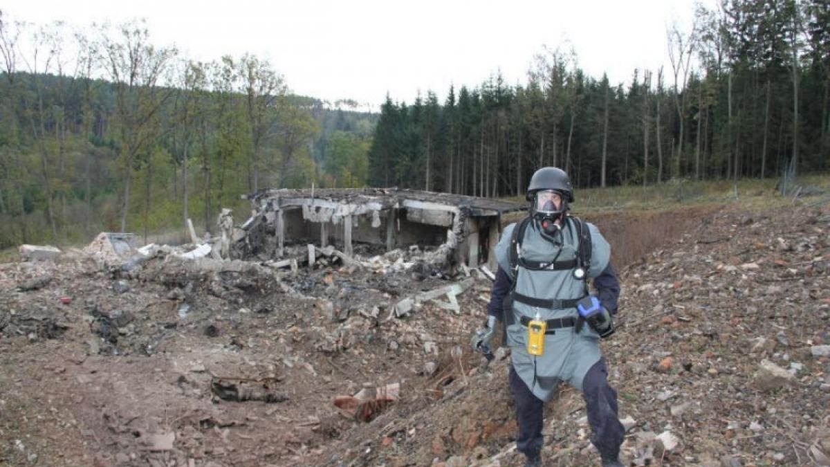Боеприпасы из складов должны были взорваться в Болгарии - вицепремьер Чехии
