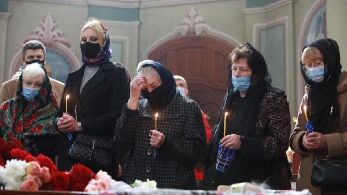 У Києві попрощалися з письменником Володимиром Яворівським У Києві попрощалися з письменником Володимиром Яворівським