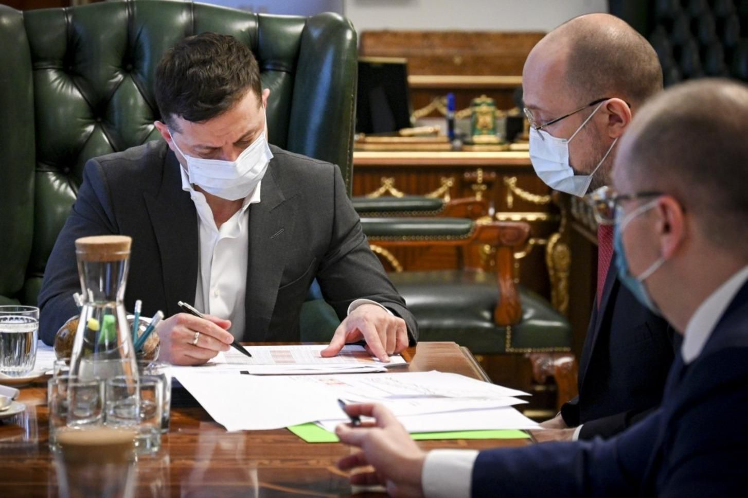 Пасха в условиях COVID-19: Зеленский провел совещание Пасха в условиях COVID-19: Зеленский провел совещание