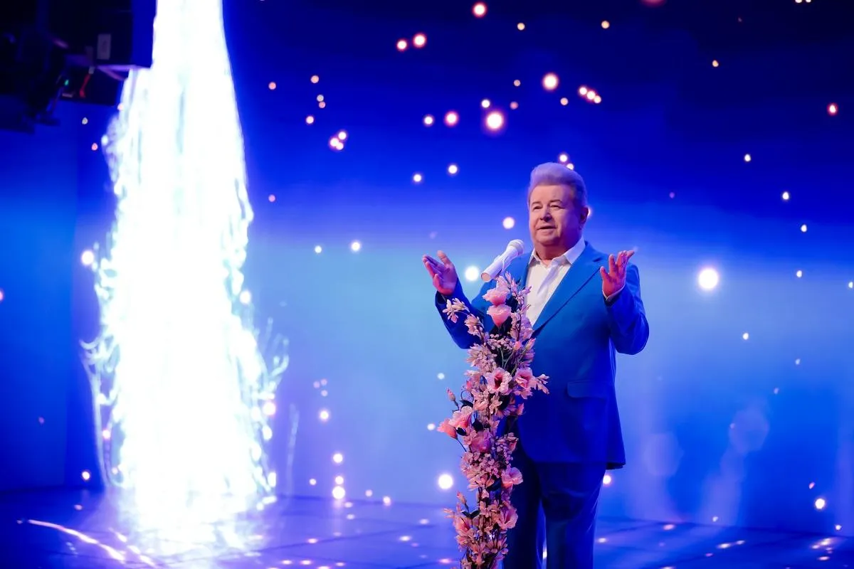 Поплавський презентував концертний кліпу на нову пісню Поплавський презентував концертний кліпу на нову пісню