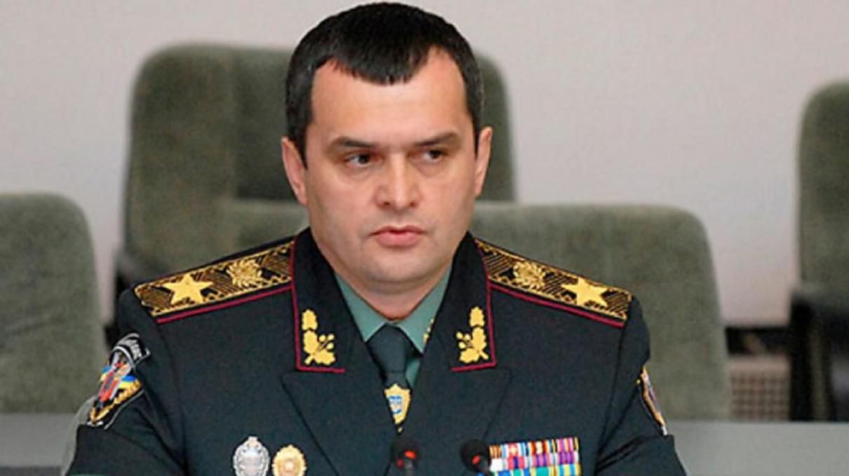 Суд заочно заарештував ексглаву МВС Захарченка та його заступника