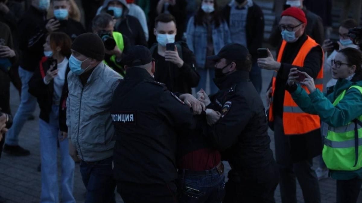 Протести за Навального у Росії 21 квітня 2021: фото, відео