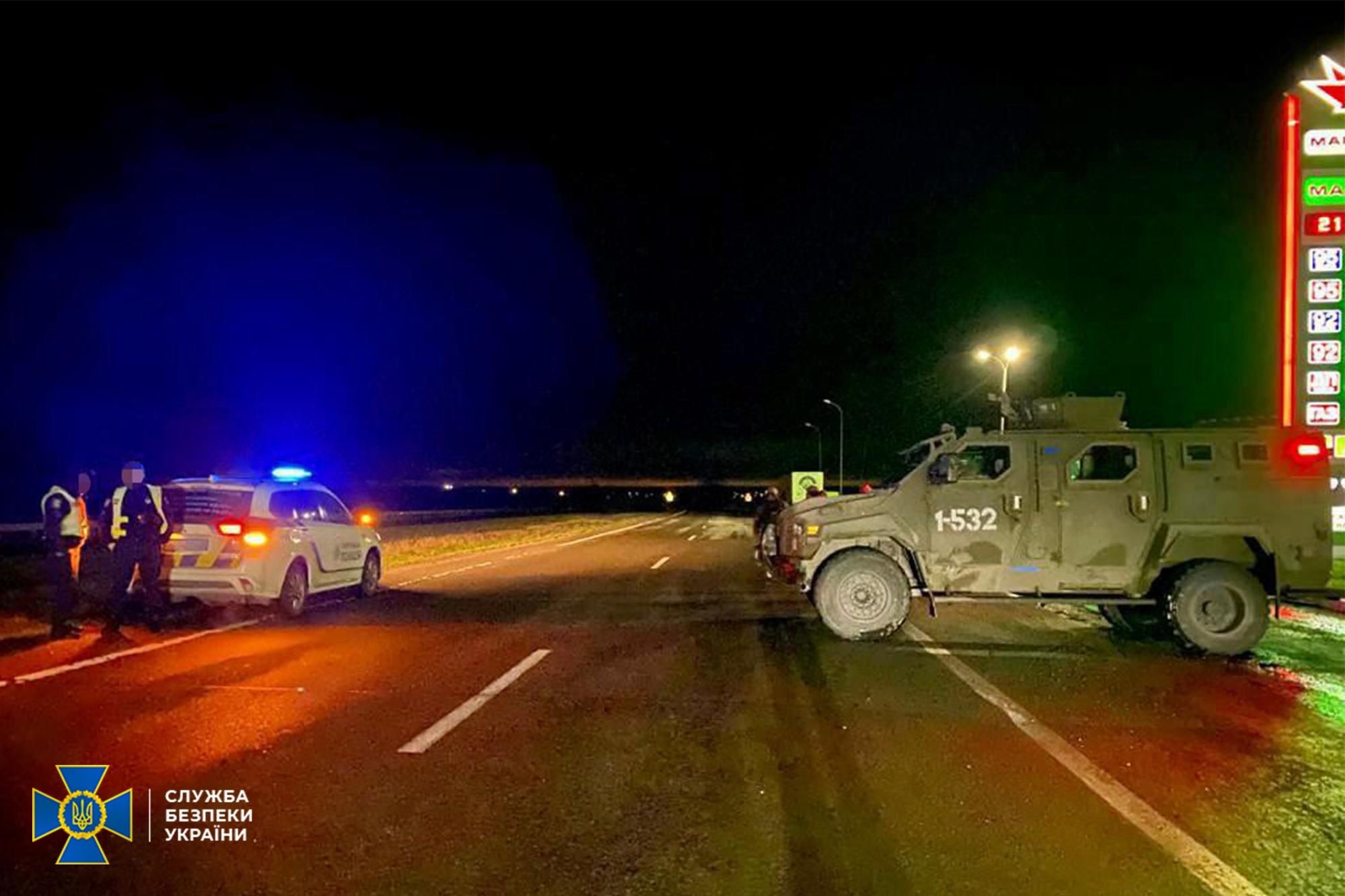 На Харьковщине допросили и отпустили титушок, что ехали для провокаций На Харьковщине допросили и отпустили титушок, что ехали для провокаций