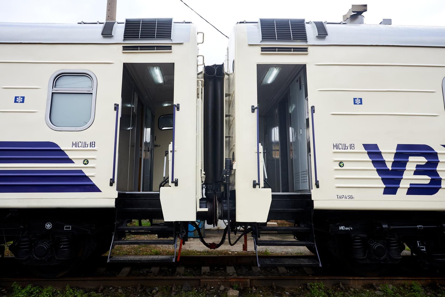 Укрзалізниця відновлює рух поїздів до Чернівців: розклад маршрутів Укрзалізниця відновлює рух поїздів до Чернівців: розклад маршрутів