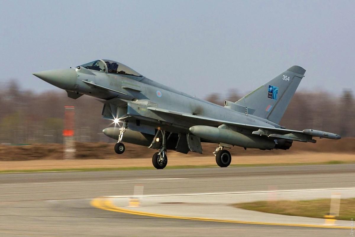 Британские истребители будут охранять небо над Черным морем Британские истребители будут охранять небо над Черным морем