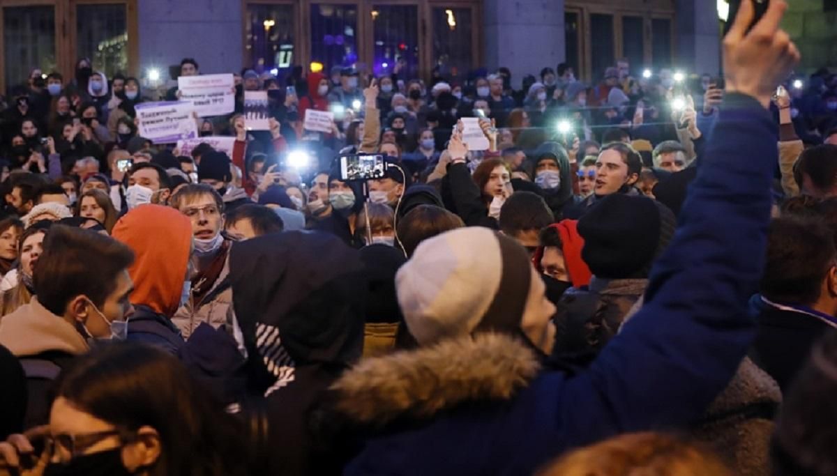 Росія заборонила 122 іноземцям 40 років в'їжджати у країну Росія заборонила 122 іноземцям 40 років в'їжджати у країну