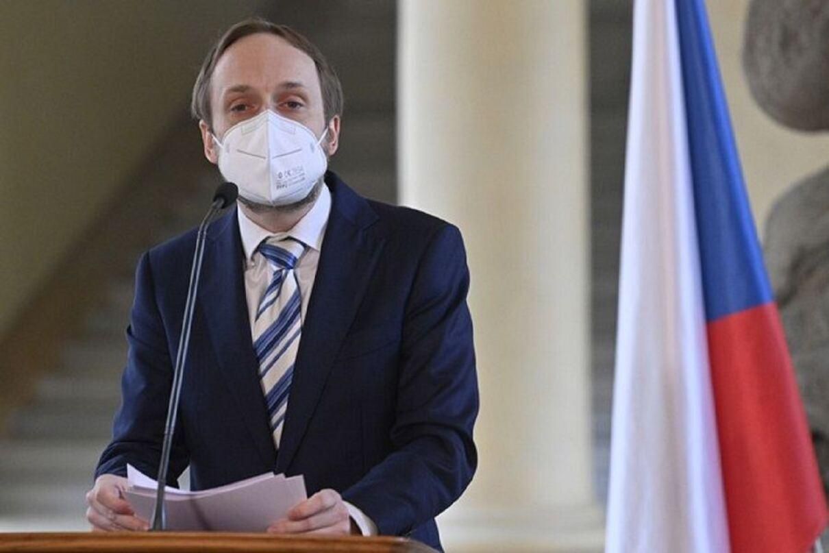 Чехія веде переговори з НАТО та ЄС щодо висилки російських дипломатів Чехія веде переговори з НАТО та ЄС щодо висилки російських дипломатів