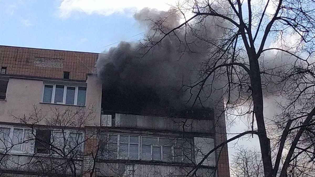 В Харькове горела многоэтажка: 12 пожилых людей эвакуировали