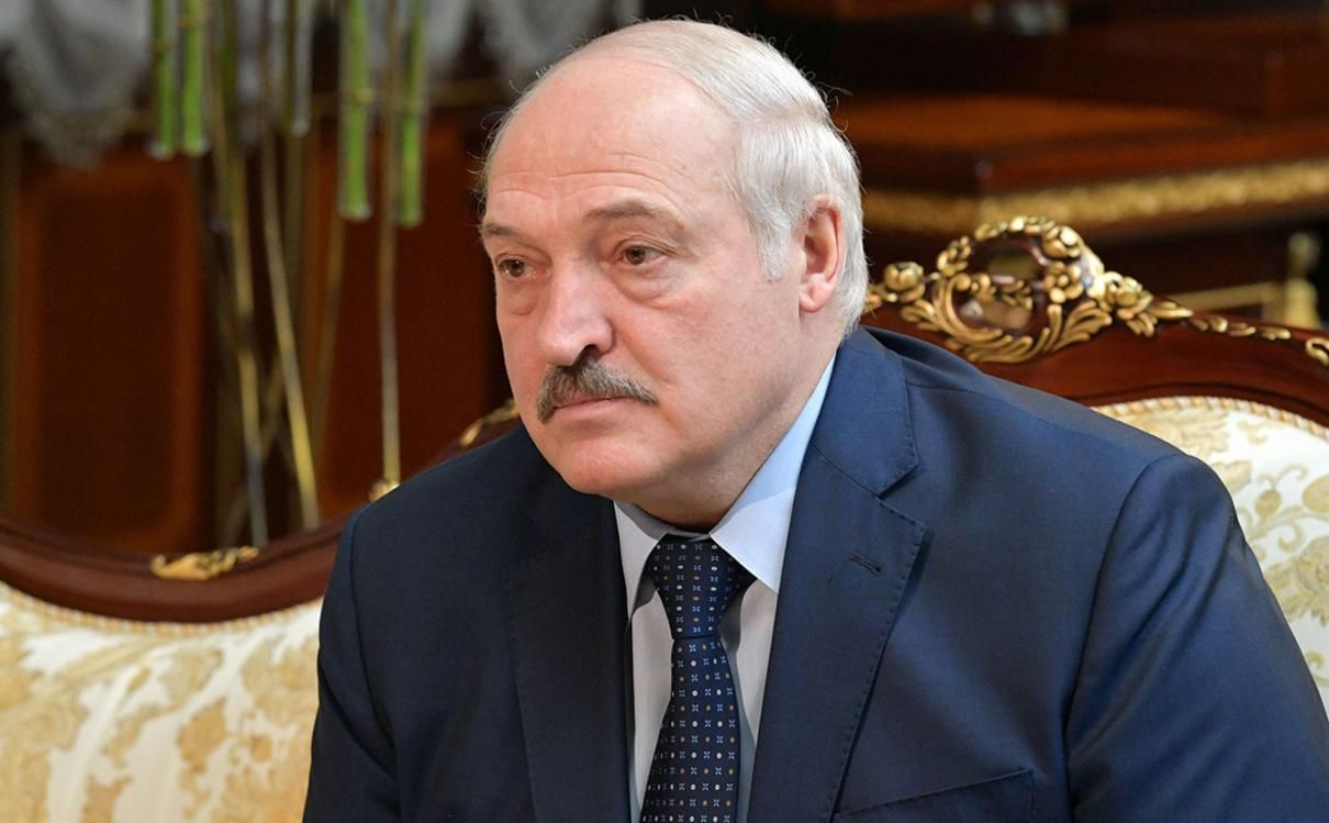 Лукашенко посоветовал Зеленскому научиться вести себя дипломатично