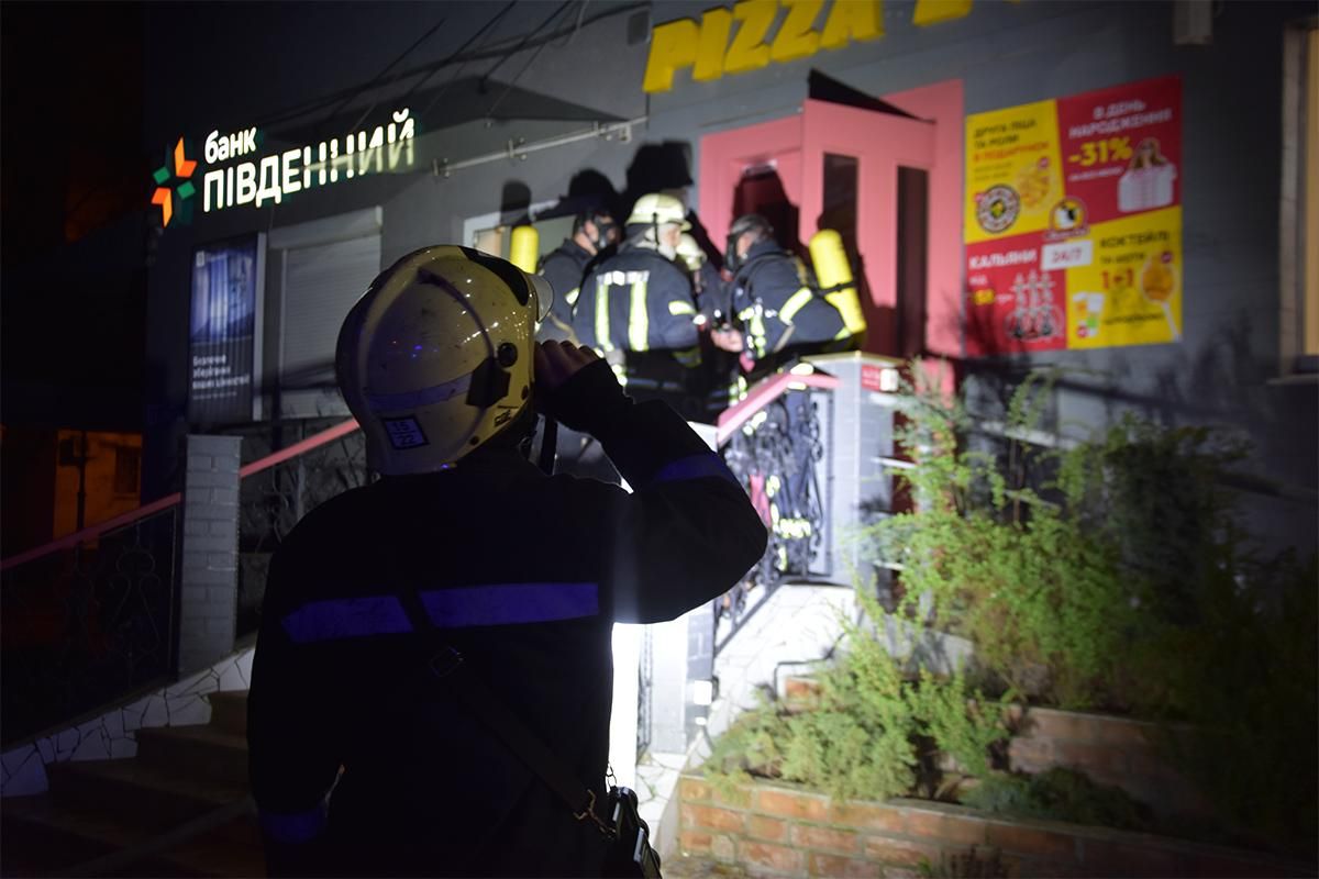 В Одесі в ресторані горіла фритюрниця: її гасили 38 пожежників