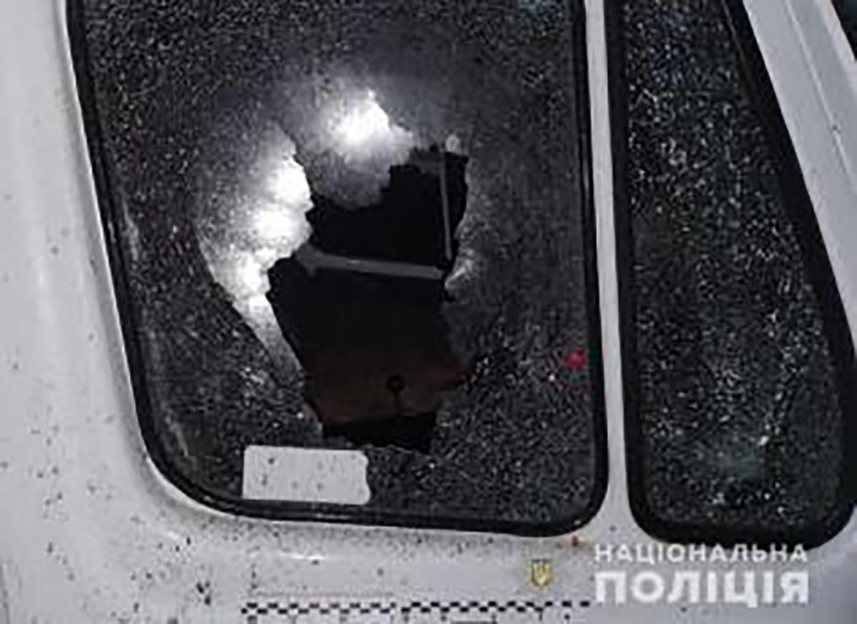 На Херсонщині у двір місцевого депутата кинули гранату: фото На Херсонщині у двір місцевого депутата кинули гранату: фото