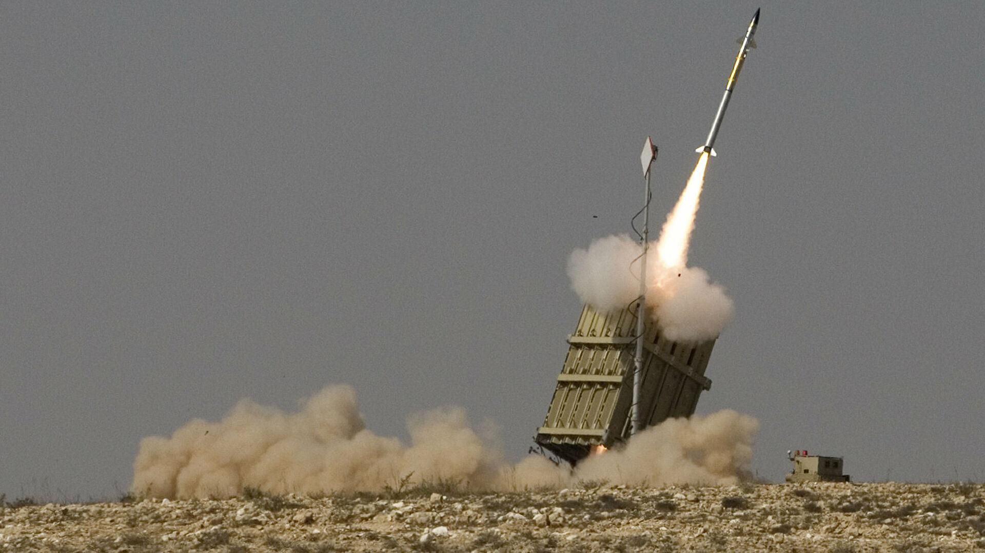 Палестинці випустили по Ізраїлю 18 ракет за ніч