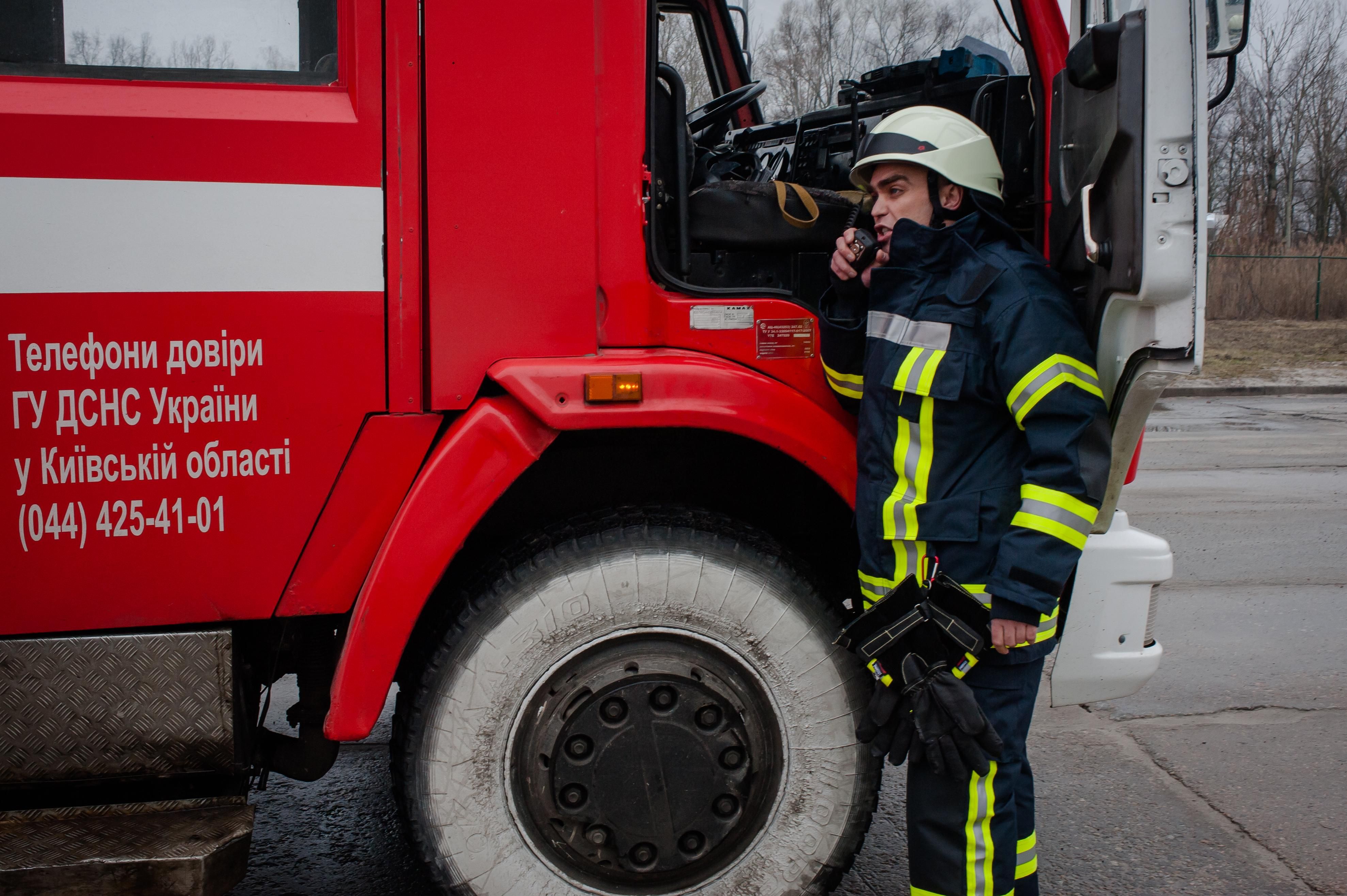 У підвалі на Печерську сталася пожежа: знайшли тіла 2 людей