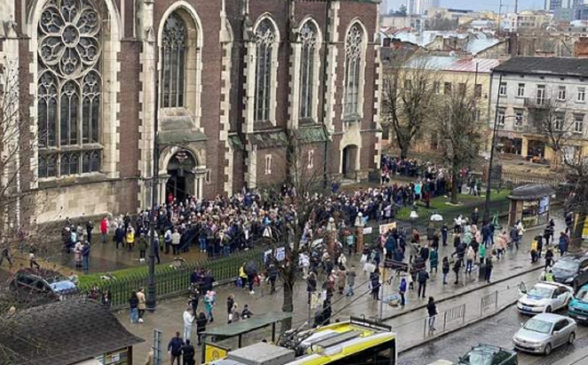 Вербное воскресенье: соблюдают ли украинцы карантин Вербное воскресенье: соблюдают ли украинцы карантин