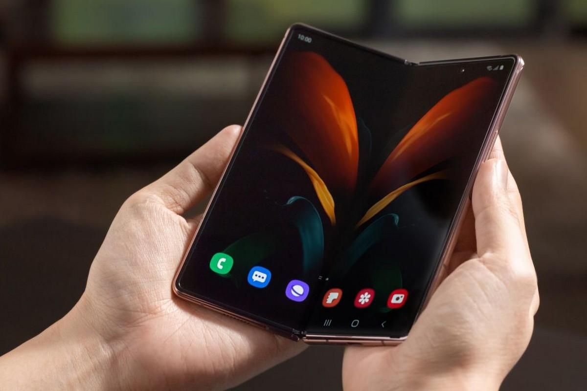 Samsung може випускати планшети з гнучким екраном - Техно 24 Samsung може випускати планшети з гнучким екраном - Техно 24