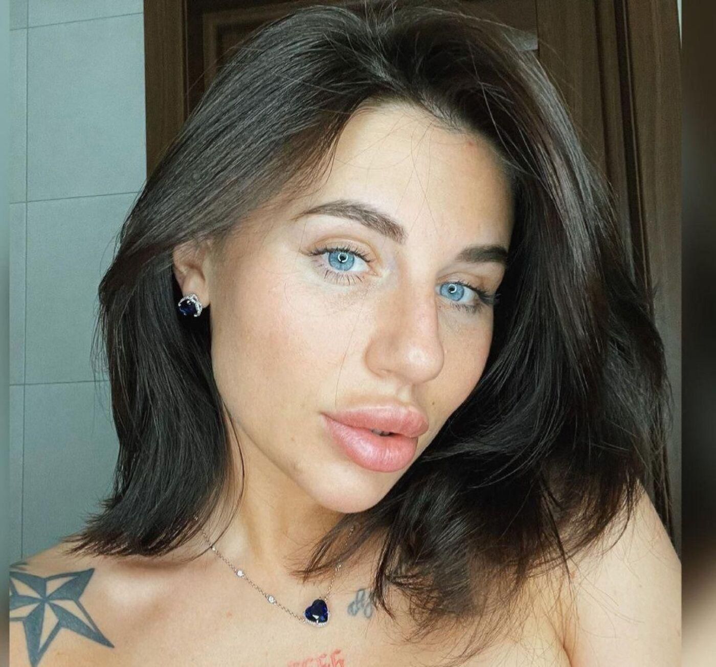 Скандальная блогерша Алхим попала в базу Миротворца Скандальная блогерша Алхим попала в базу Миротворца