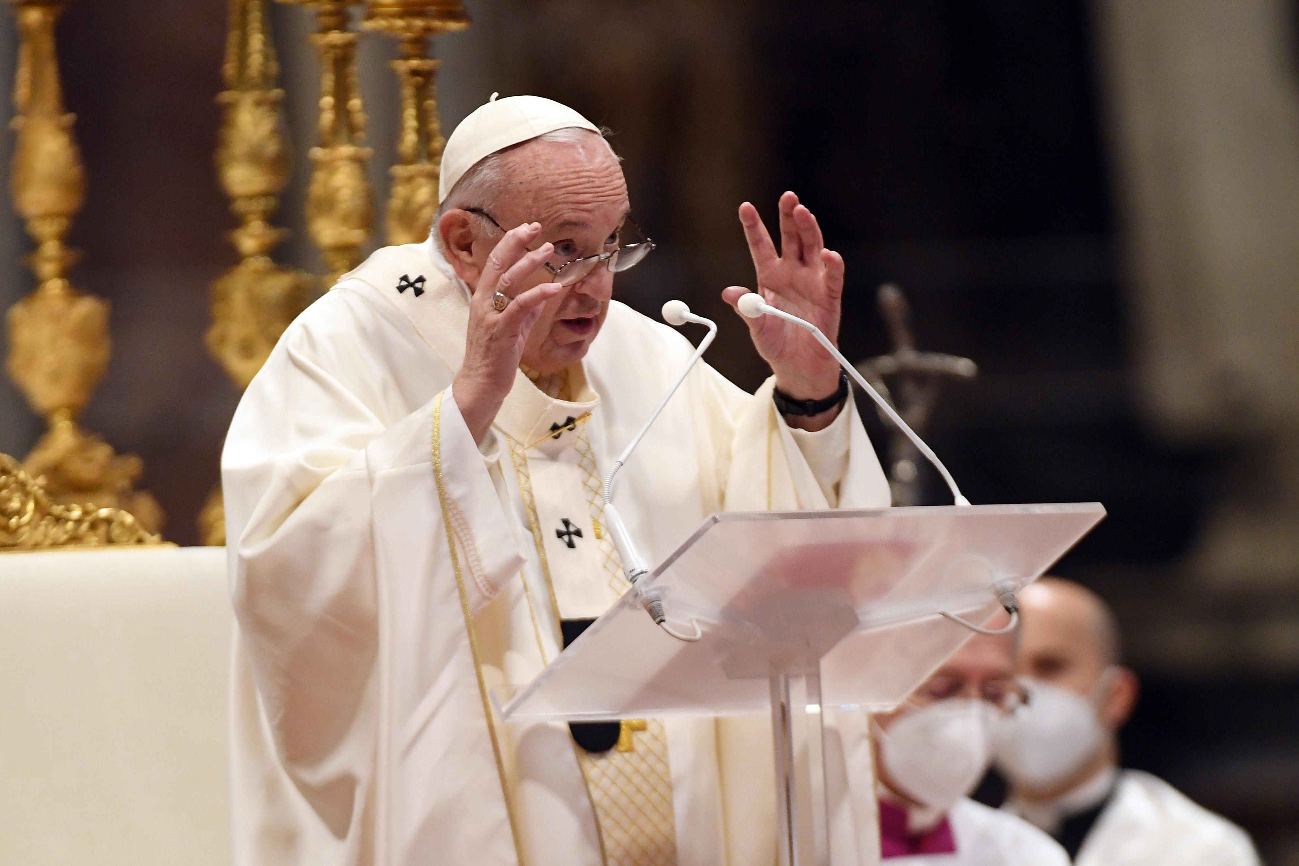 Момент сорому, – Папа Римський про смерть 130 людей у Середземномор'ї