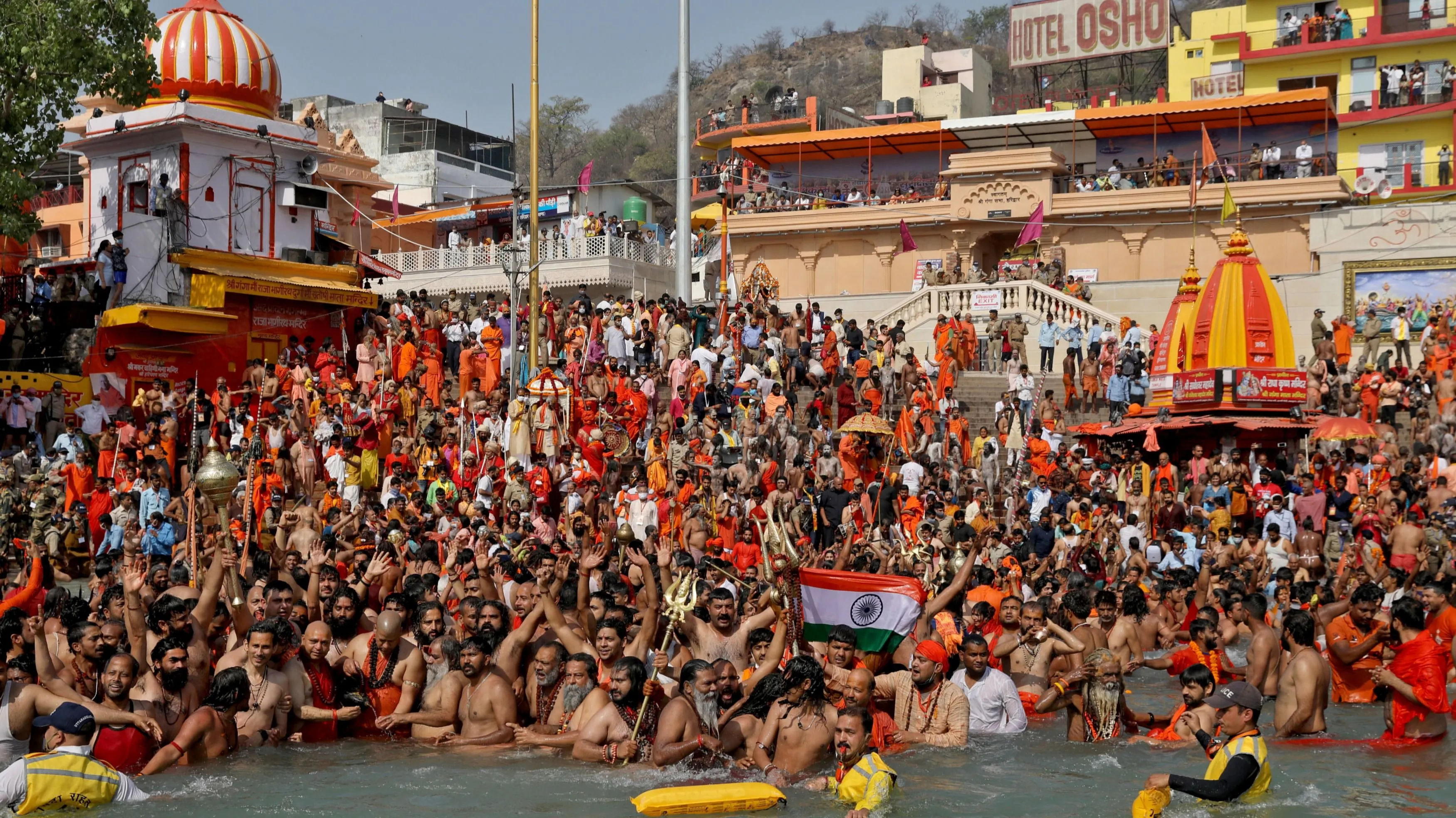 Индийская фаната. Болельщики Индии. Индусы болельщики. Kumbh Mela.