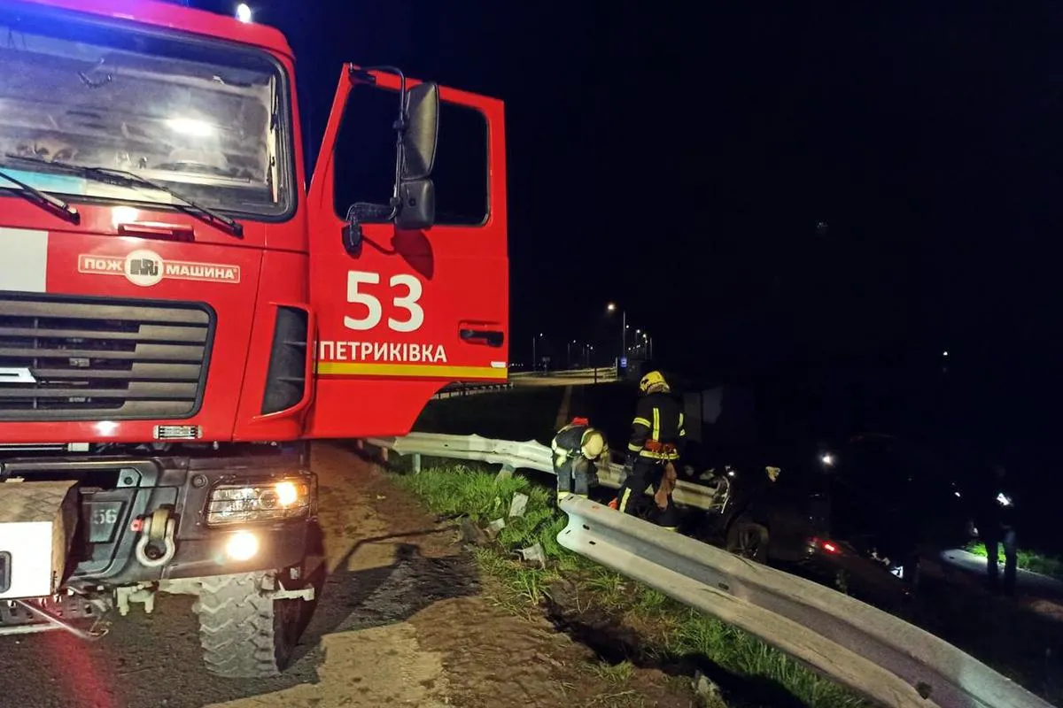 ДТП Дніпро Дніпропетровщина Відбійник Аварія 25.04.2021 Audi