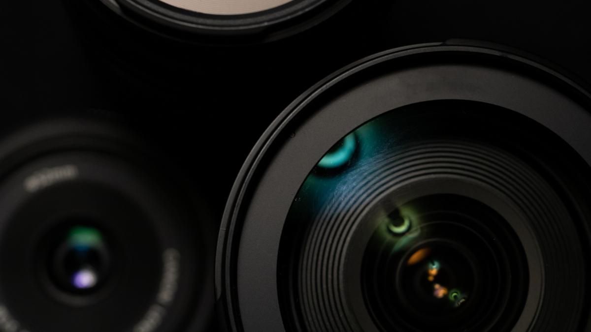 Яка компанія першою покаже камеру на 200 мегапікселів
