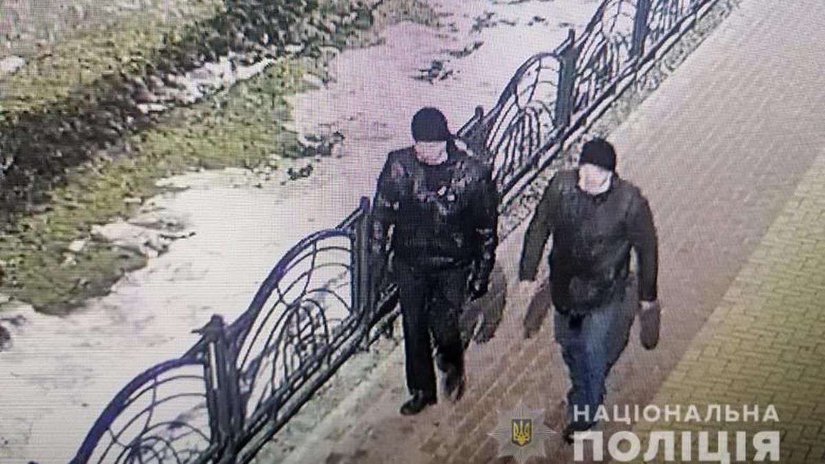В Киеве будут судить братьев, которые с ножом ограбили хлебный киоск