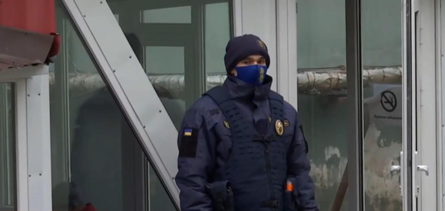 Металокрадії ледь не позбавили кисню пацієнтів COVID-лікарні Одеси: розбирали кисневе обладнання Металокрадії ледь не позбавили кисню пацієнтів COVID-лікарні Одеси: розбирали кисневе обладнання