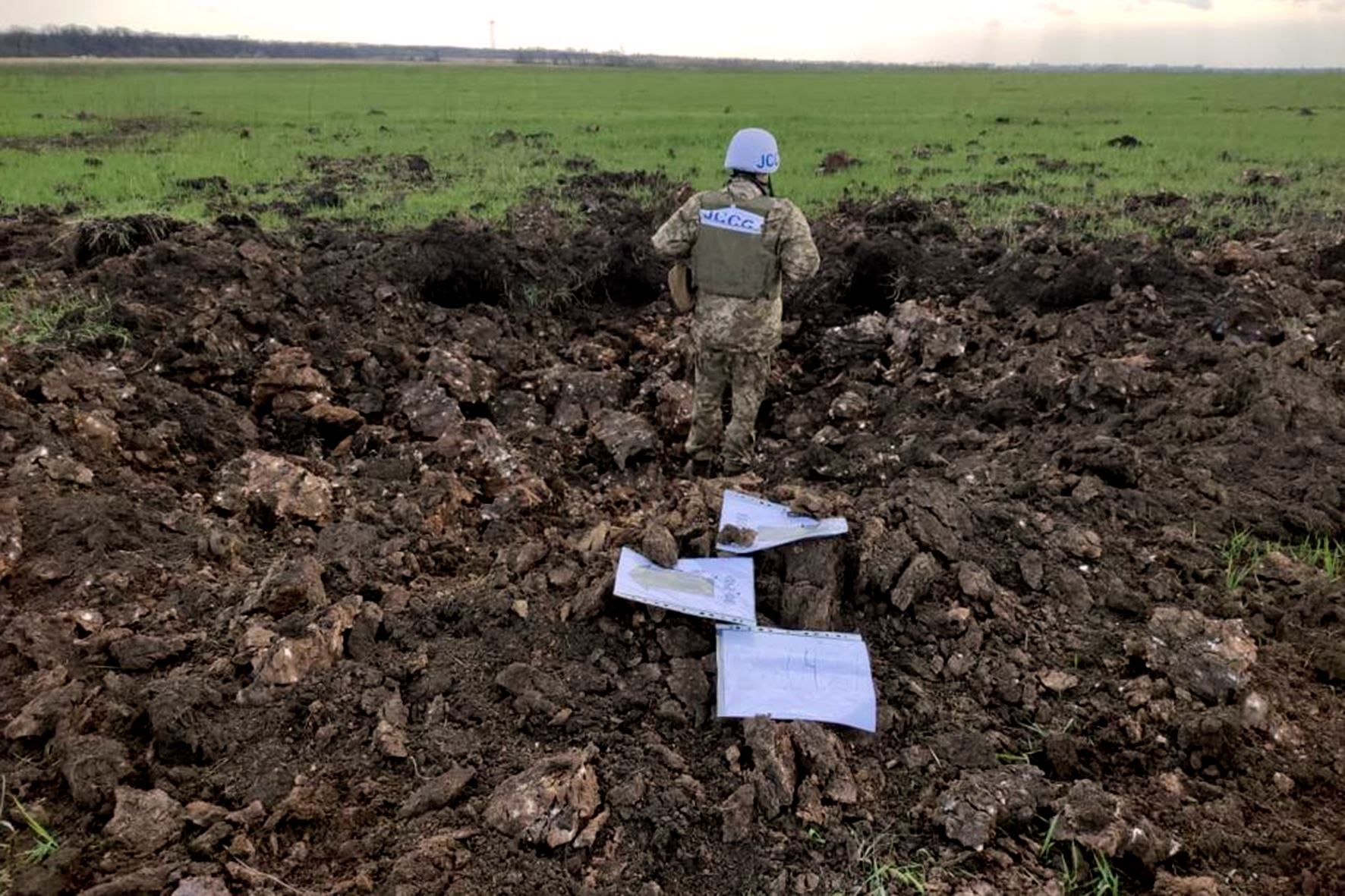 Окупанти на Донбасі продовжують обстрілювати мирних жителів