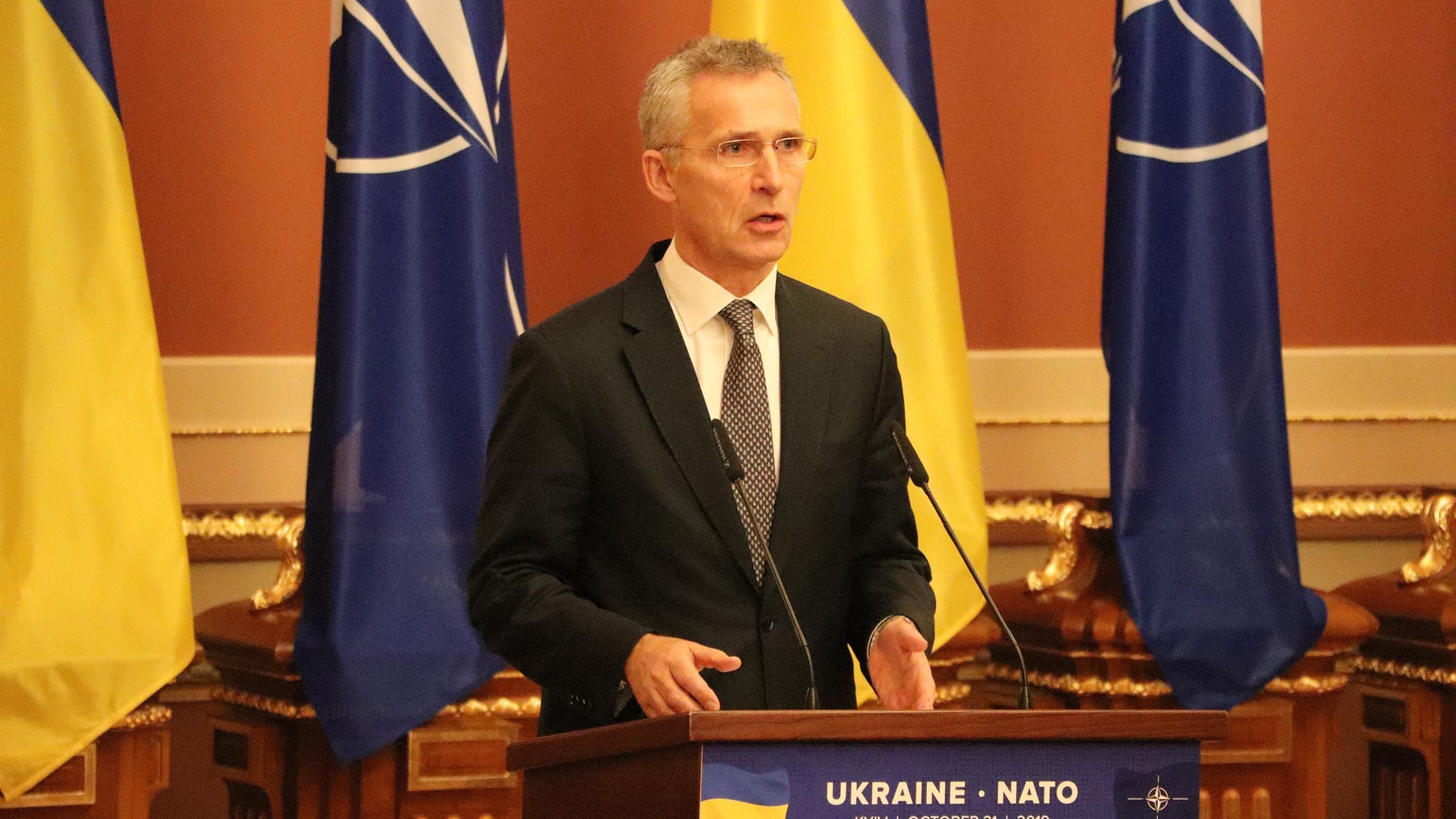 У НАТО відреагували на відведення Росією військ від українського кордону
