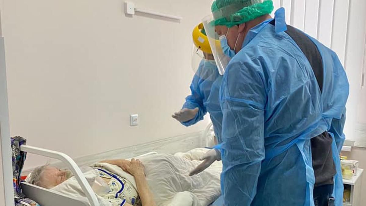 В Киеве за сутки обнаружили 1070 новых случаев коронавируса В Киеве за сутки обнаружили 1070 новых случаев коронавируса