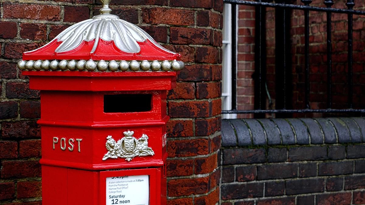 Ошибка в программе британской почты разрушила жизни сотен людей