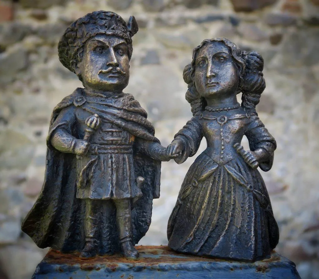 Памятник Илоне Зрини и Имре Текели Памятник Илоне Зрини и Имре Текели