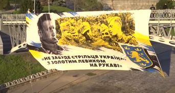 У Києві пройшов марш вишиванок на честь річниці створення дивізії "Галичина": відео