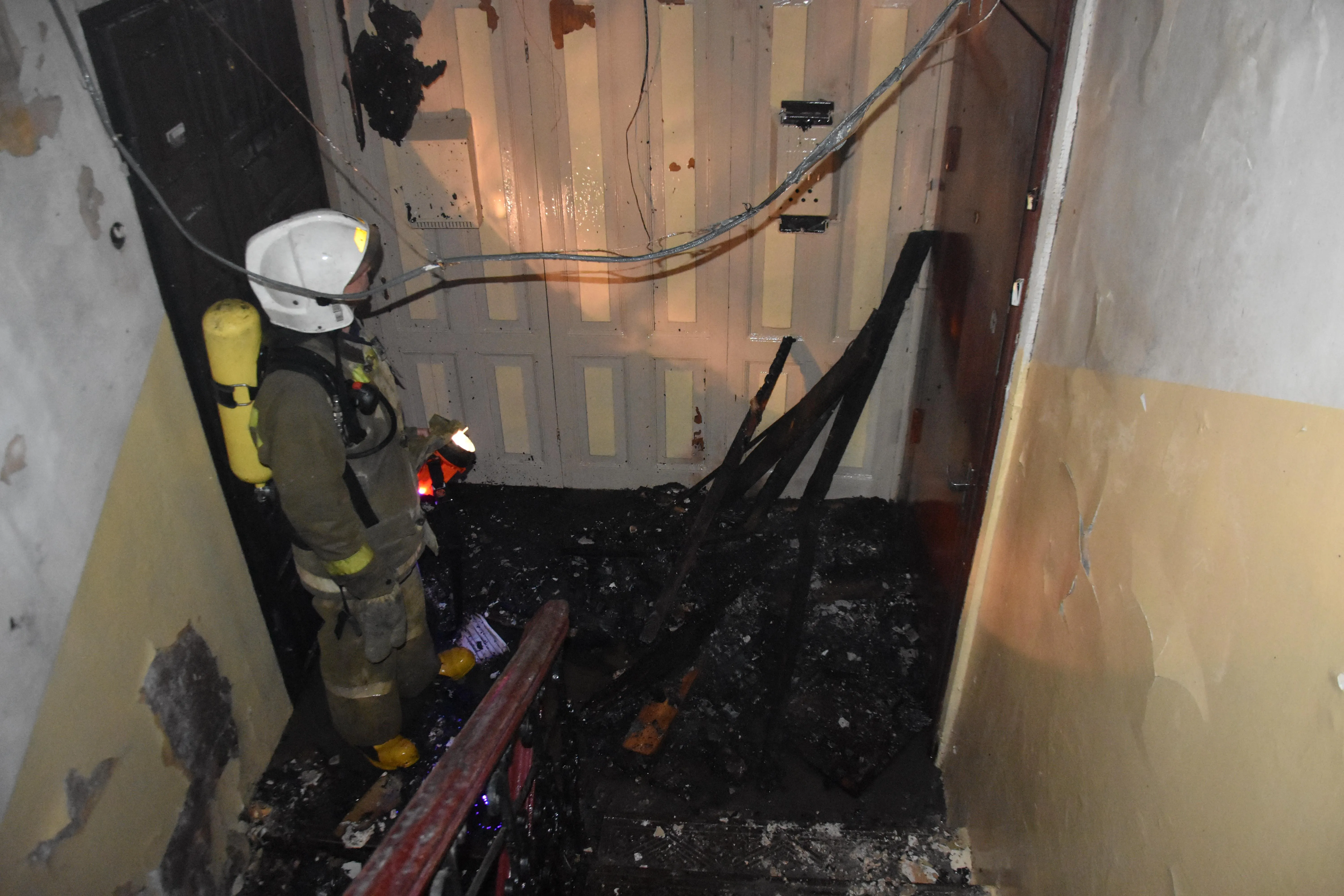 Пожежа Одеса ДСНС Рятувальники квартира вогонь
