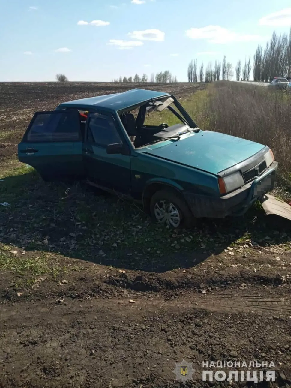 ДТП жигулі та 99 під Харковом є постраждалі ДТП жигулі та 99 під Харковом є постраждалі