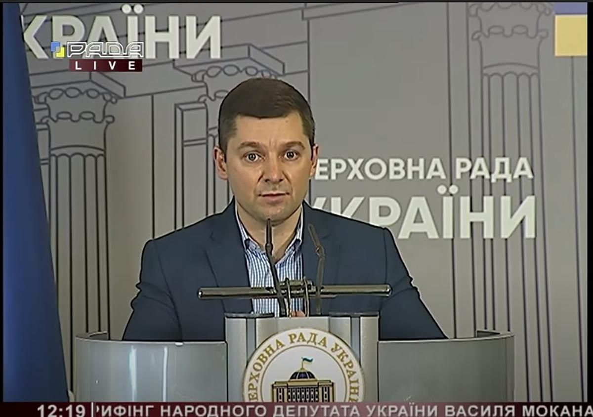 Василь Мокан йде з посади представника Кабінету Міністрів у Раді 