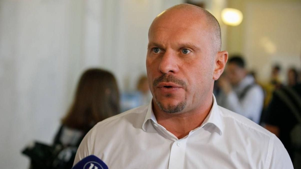 Кива в Раде оскорблял женщин и хвастался фан-клубом своего члена Кива в Раде оскорблял женщин и хвастался фан-клубом своего члена