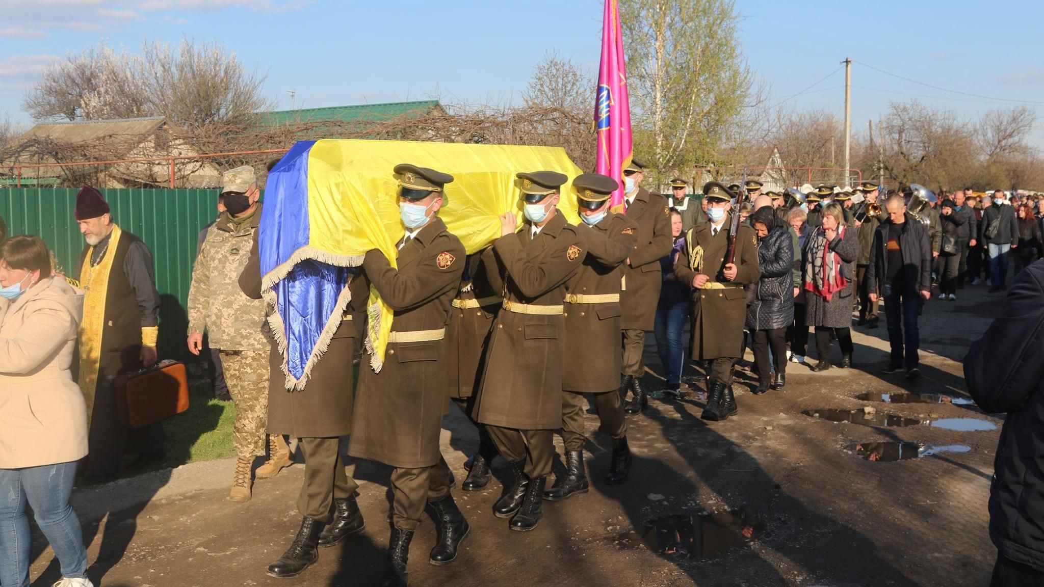 В Днепропетровской  области похоронили воина Ивана Ковалевского – фото