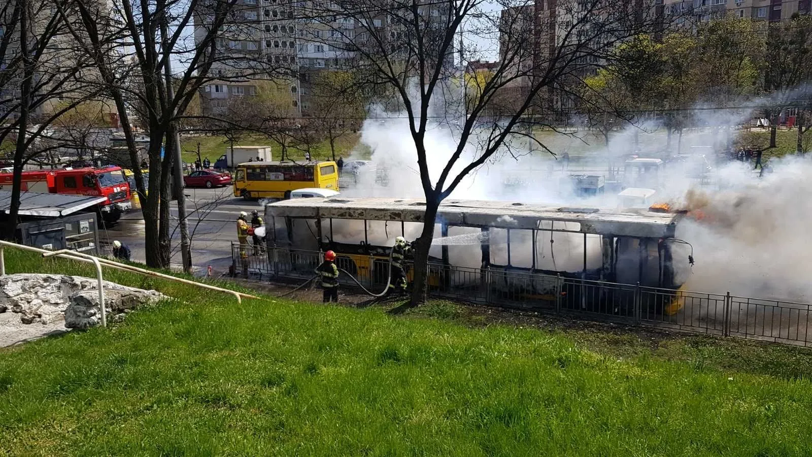 Пожежа маршрутка 102 Київ проспект Правди 